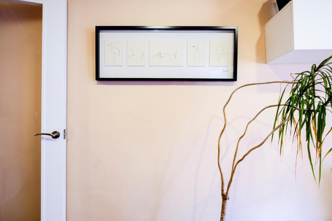 Three Bedroom Apartment In Sants Barcelona Exterior photo